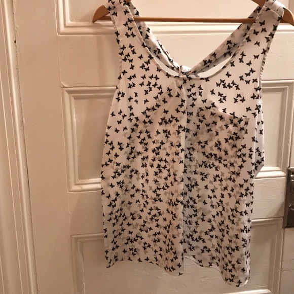 Almost new tank top - Picture 2 of 2